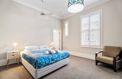 Newton Hostel | Verandahs Parkside Lodge - Hostel