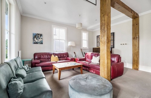 Newton Hostel | Verandahs Parkside Lodge - Hostel