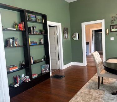 Morris House | Verbena Cottage