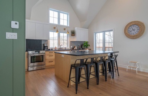 Stanstead Township Ski Chalet | Verdē-Magog-SPA-10 personnes-Accès au lac