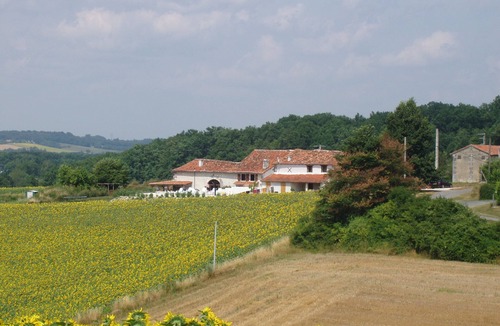 Boisne-la-Tude Cottage | Verdier, Le Grand Vignaud Gites