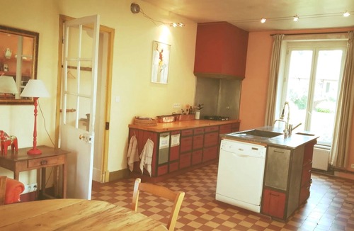 Chivres-Val House | Verdonne field.