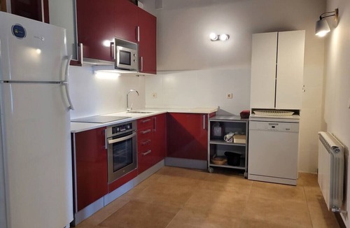 Ayllon House | Vermilion Apartment