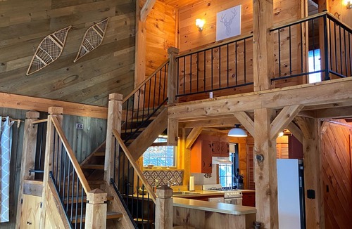 West Dover Ski Chalet | Vermont chalet near beautiful Mount Snow and the quaint town of Wilmington
