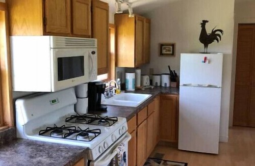 Isle La Motte Apartment | Vermont’s Secluded Island Getaway