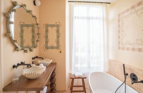 Verneuil-sur-Avre Hotel | Verneuil la douce
