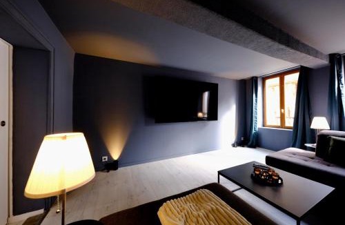 Verneuil-sur-Avre Apartment | Verneuil - Ciné Room