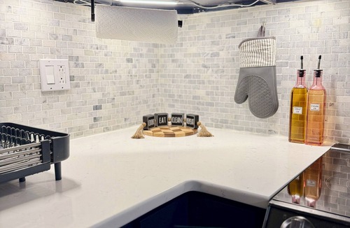 Vernon Valley House | Vernon Cozy 2BD Pet-Friendly Mountain Creek