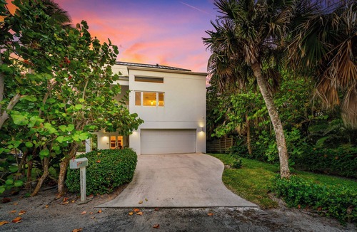 Summerplace House | Vero Beach/Beach Access, Ocean Views & Fire Pit