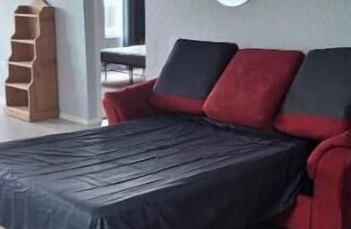 Camelot House | Veronica's Lodging