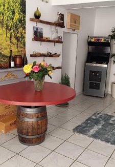 Le Puy-Notre-Dame Apartment | Verrecheznous-lepuy