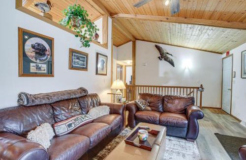 Friendship House | Versatile Castle Rock Lake Home with Fire Pit!