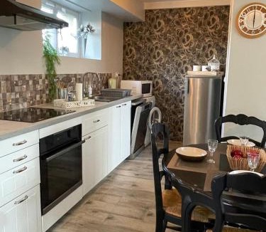 Balines Apartment | Vert Bocage à Bâlines