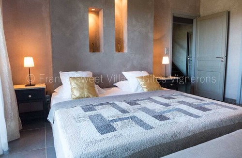 Pauligne Other | Very beautiful house upto 8 people with large pool and views