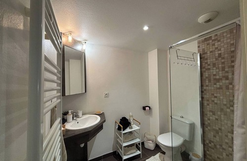 Hopitaux-Facultes Apartment | Very Beautiful Studio Terrace with Garage