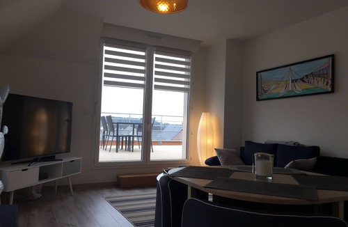 Touques Apartment | Very Bright Apartment With South Facing Terrace of 35m2
