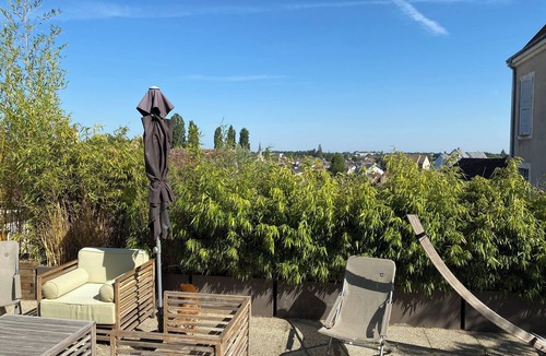 Chateauroux Apartment | Very bright, quiet gîte with panoramic view, opening onto huge terrace.
