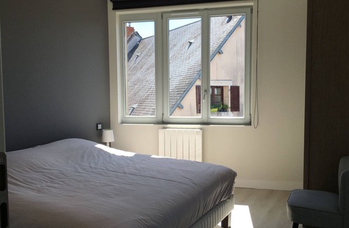 Chateauroux Apartment | Very bright, quiet gîte with panoramic view, opening onto huge terrace.