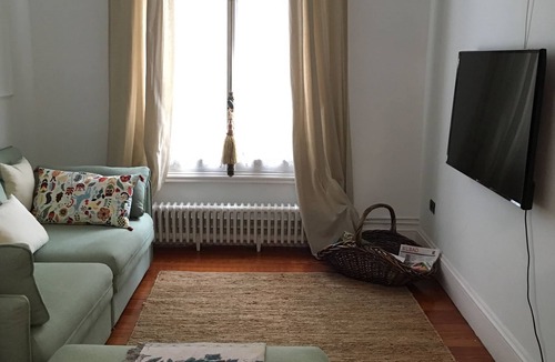 Bilbao City Centre Condo | Very central apartment in Bilbao a few meters from Gran Vía, E-BI-752.