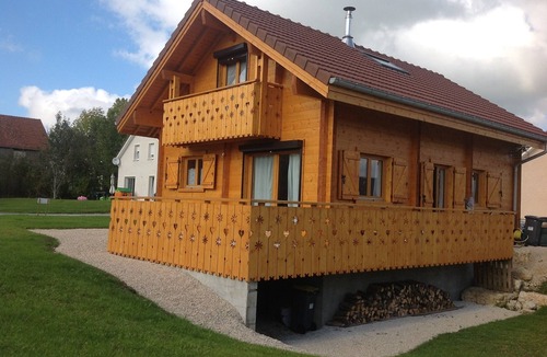 Frasne Ski Chalet | Very charming cozy cottage, sleeps 6