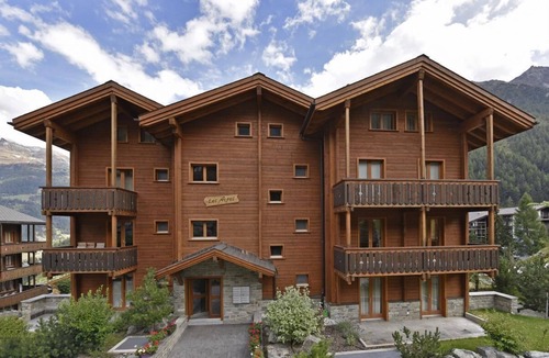 Grimentz Apartment | very comfortable 4-room apartment for 6-7 persons : small living room with TV - kitchen with dishwas