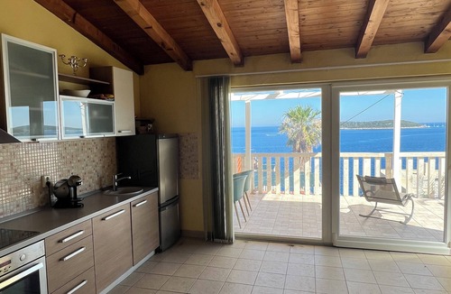 Milna Apartment | Very comfortable and well-kept apartment with 75m² living space