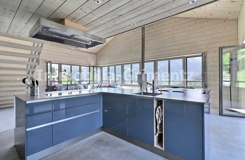 Grimentz Apartment | Very comfortable flat on 2 levels for 6 to 8 people, living room, kitchen area with dishwasher, 2 do