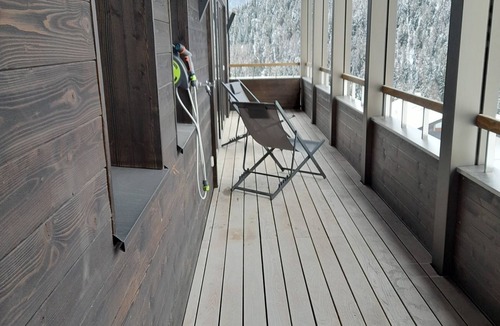 Grimentz Apartment | Very comfortable flat on 2 levels for 6 to 8 people, living room, kitchen area with dishwasher, 2 do