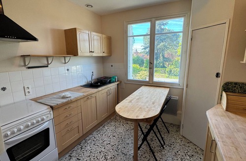 Allez-et-Cazeneuve Apartment | Very cosy comfortable 3 bedrooms near bars and restaurants villages médiéval