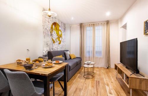 Saint-Thomas-d'Aquin Apartment | very cozy 2p Louvre-Orsay- saint-germain-des-pres