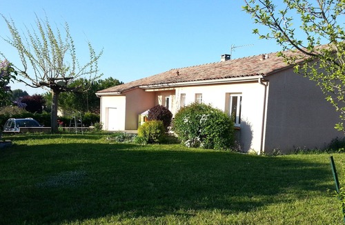 Labastide-de-Levis House | Very functional house, pool, quiet spa in historic country.