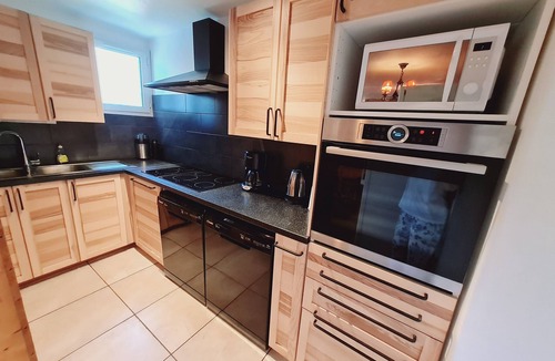Mont-de-Lans Apartment | Very large duplex at the foot of the chair lift for 16/18 people