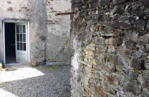Bagneres-de-Luchon Apartment | VERY NICE 2-ROOM APARTMENT 4 PEOPLE VERY FUNCTIONAL AND SUNNY