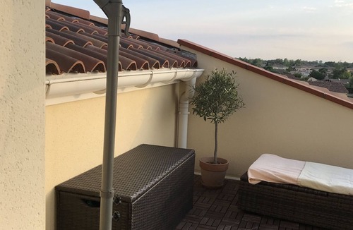 Eaunes Apartment | Very nice apartment with terrace and pool