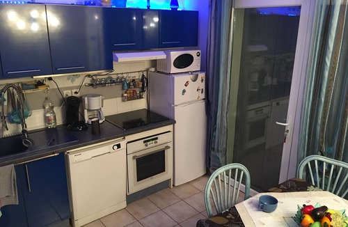 Calvisson House | VERY NICE, BRIGHT, COMFORTABLE HOUSE, T3 TRAV. CLIM in Leisure Res.