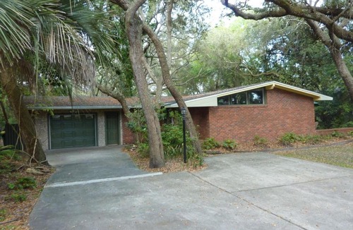 Jekyll Island House | VERY NICE COTTAGE by Jekyll Realty