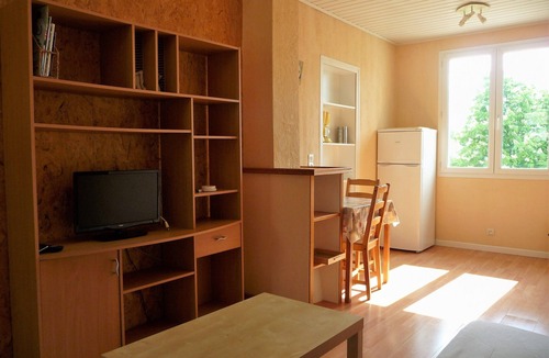 Die Apartment | Very nice gite 35 m² equipped with swimming pool a