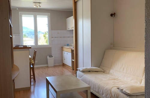 Die Apartment | Very nice gite 35 m² equipped with swimming pool a