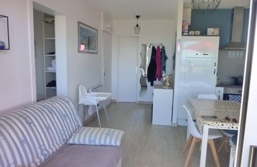 Damgan Apartment | Very nice ground floor apartment with sea view