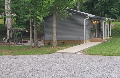 Kuttawa House | Very nice house in a quite peaceful area 2 mins from the water