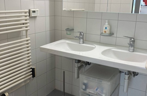 Bach Apartment | Very Nice, Ideally Located, 3 Bedroom Apartment in Wollerau