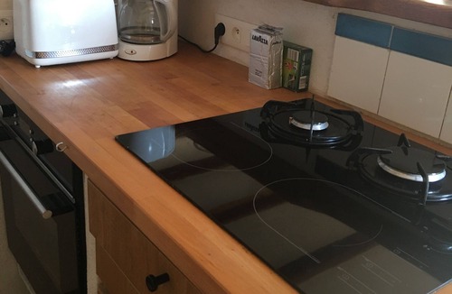 Bonnevaux House | Very nice old house with three terraces