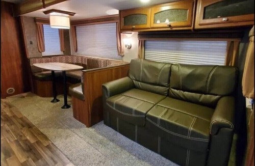 Dorsey House | Very Nice RV set up and ready on multiple acres near peaceful Bethalto Illinois