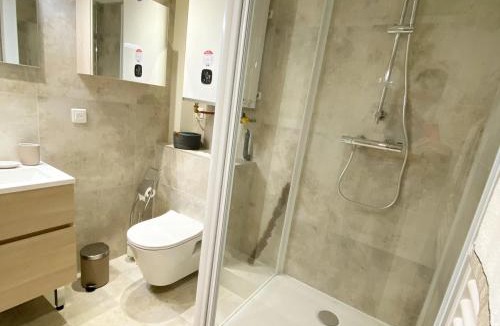 Lumbin Apartment | Very nice studio in a 16th century building