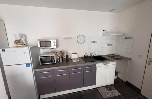 Eugenie-les-Bains Apartment | Very nice T2 ground floor with bay window in a quiet area not overlooked