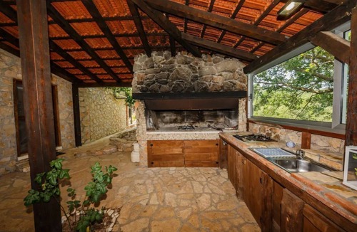 Lecevica Villa | Very private Villa with indoor pooll close to Split and Trogir.
