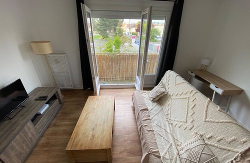Quartier Calmette Apartment | Very quiet and bright apartment in Caen