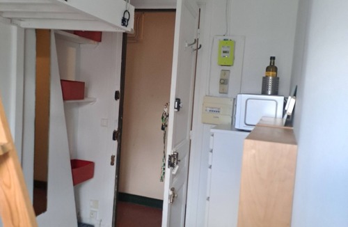 Notre-Dame-des-Champs Apartment | Very quiet, close to Saint Placide metro station and shops.