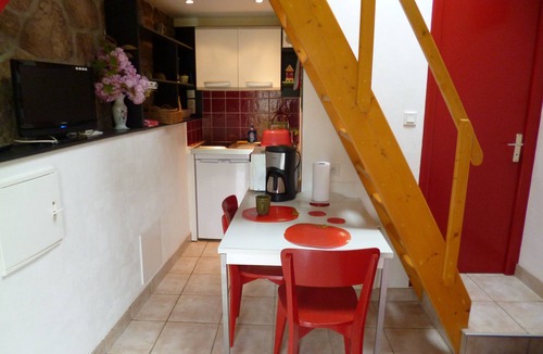 Bieuzy House | Very small Unusual but complete accommodation