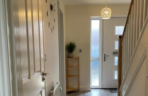 Tatenhill House | Very Spacious 2 Bedroom House